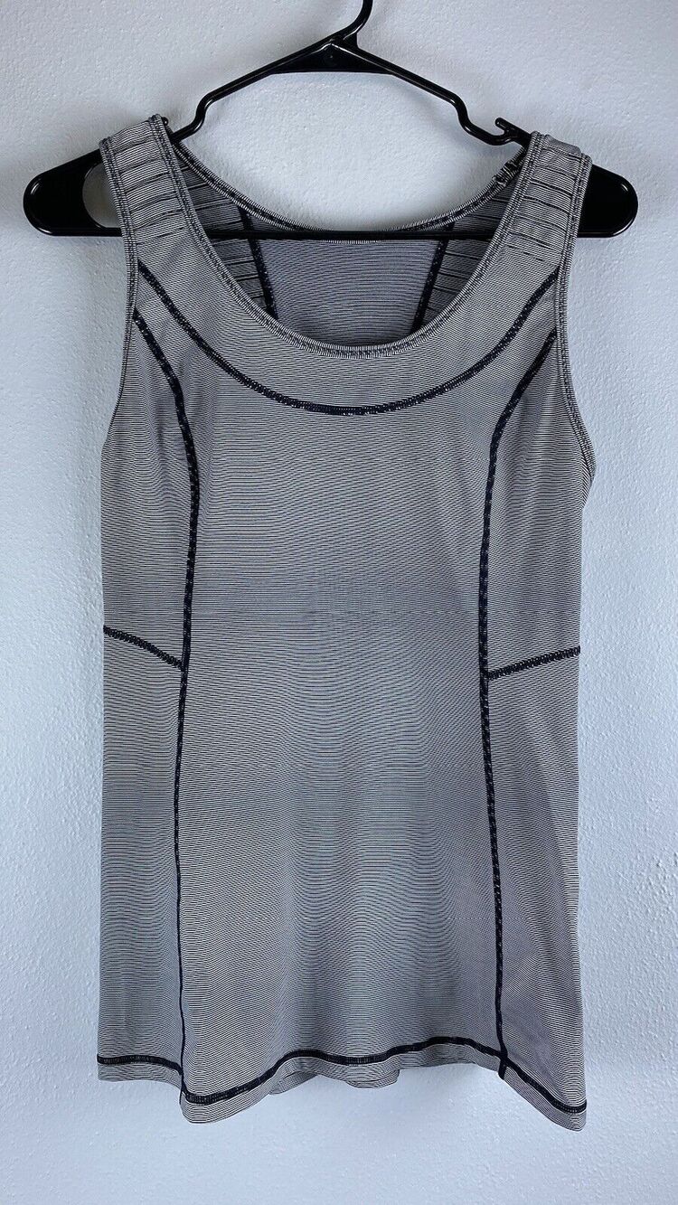 LULULEMON Women’s Sz 6 Black White Striped Stay on Course Tank Top Back Pocket